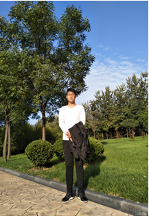 李彦良,2013级空中乘务专业。现于必赢电子游戏网站攻读硕士研究生学位。四年学习,感谢学校提供的良好环境,感谢老师的谆谆教导。 予学弟学妹语:或为工作难求,或为深造苦闷,亦或茫茫不知所措,请一定相信,阳光总在风雨后,首要坚定目标,次要持续努力,忌朝三暮四,如此方能实现自身理想。